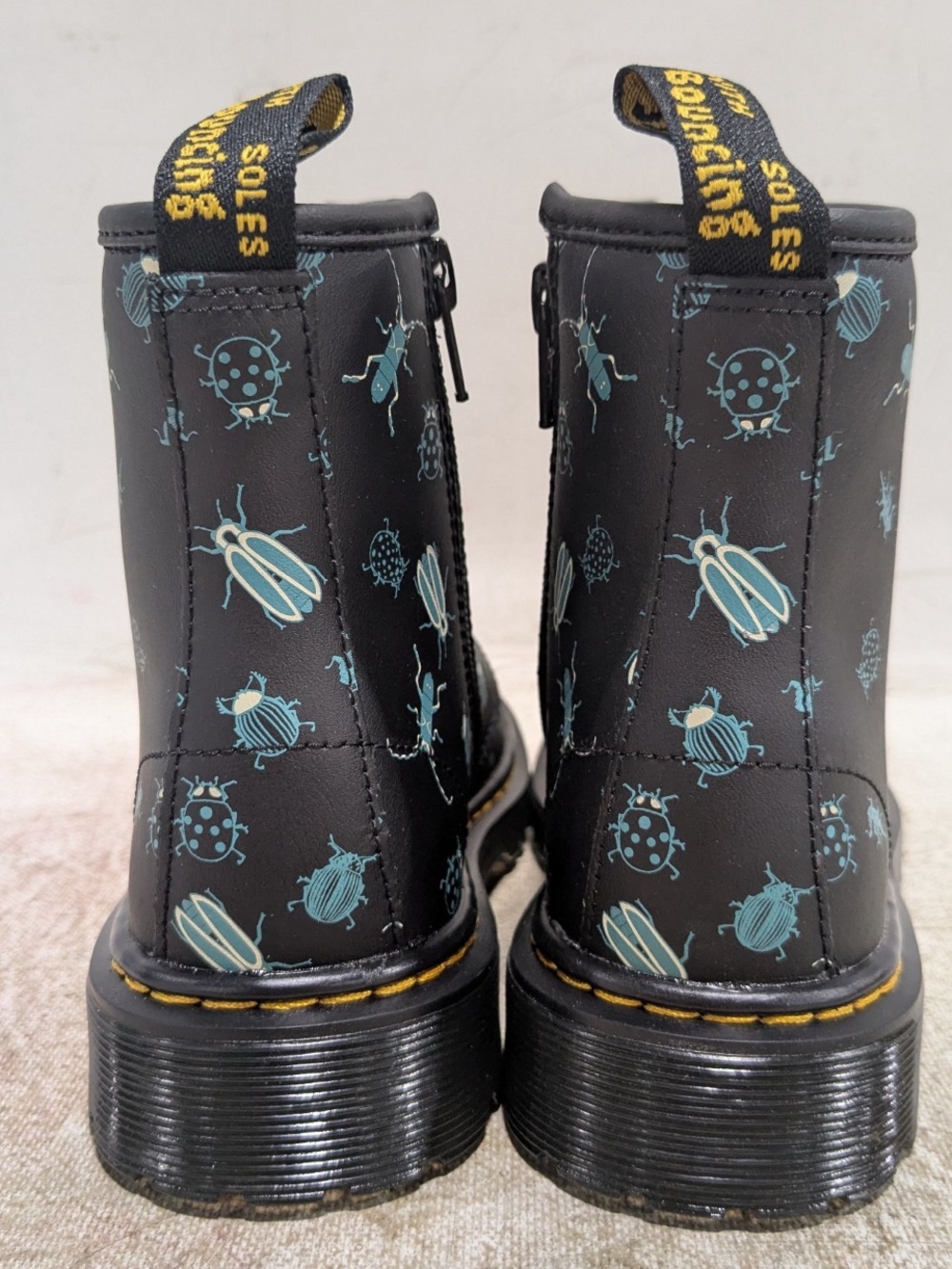 Dr. Martens Junior 1460 Woodland Bugs Glow in the Dark Boots Black    UK 1/US 2 - Picture 4 of 7